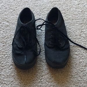 Vans black sneakers US size 8